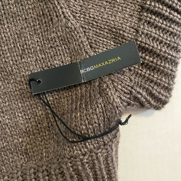 💖Host Pick💖 BCBGMax Azria NWT wool-blend poncho sweater - Picture 5 of 10
